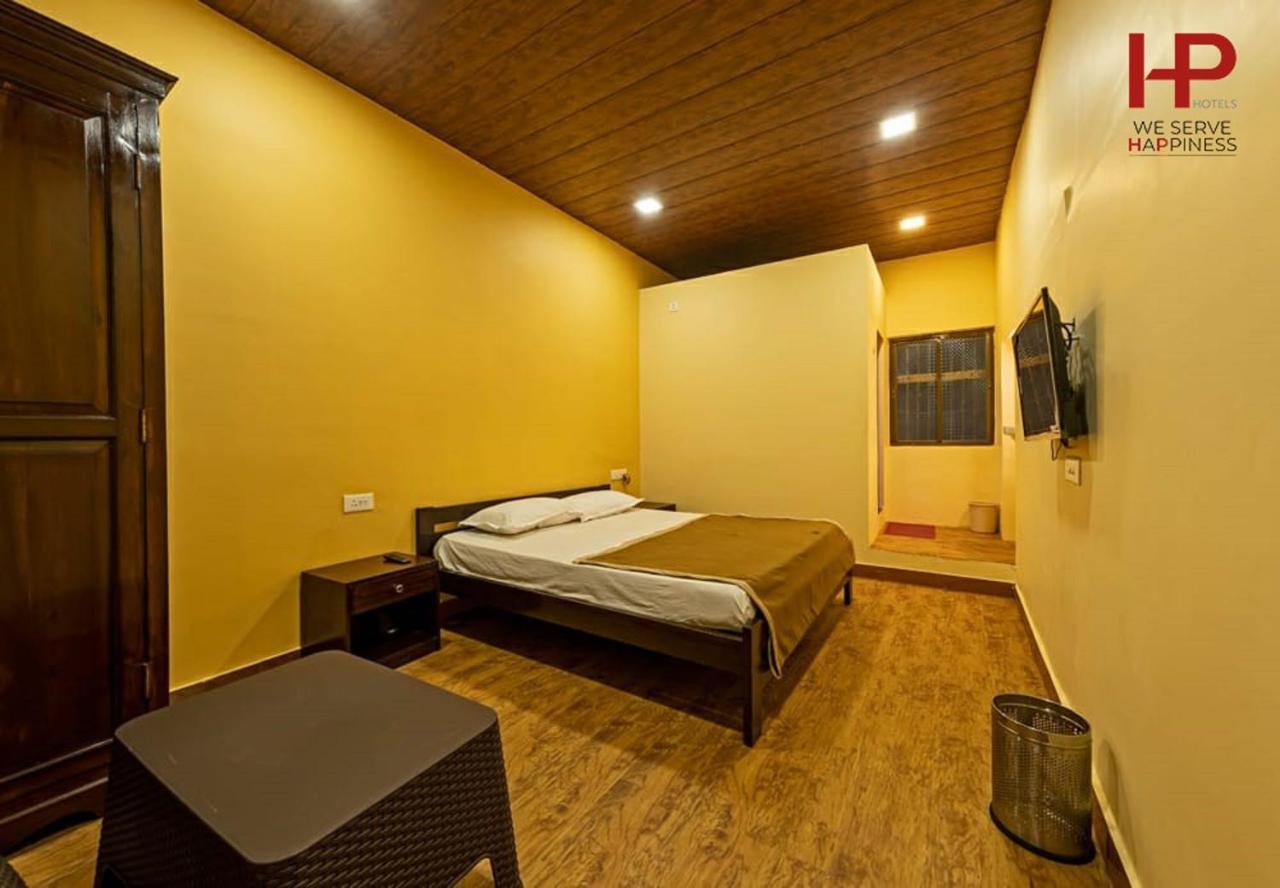 Hp Resort Kolhapur Luaran gambar