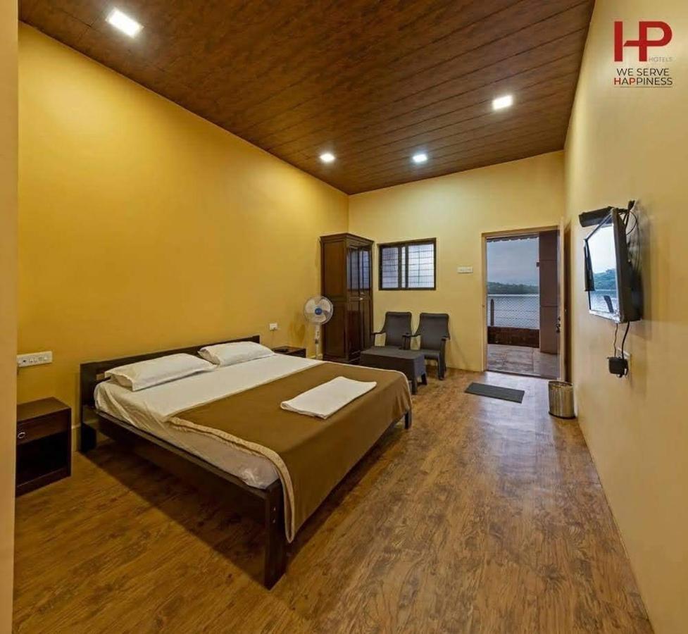 Hp Resort Kolhapur Luaran gambar